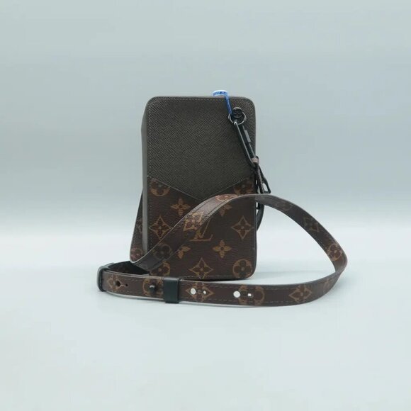 Authentic Louis Vuitton Phone Box Monogram Canvas Shoulder Bag 1258-092124 - Picture 2 of 12